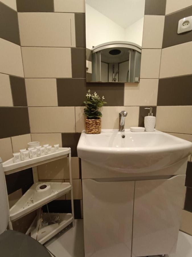 Huoneisto Spacious Center Family 2 Bedrooms
