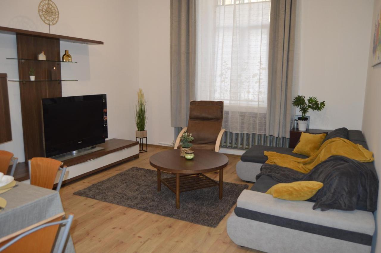 Spacious Center Family 2 Bedrooms Appartamento